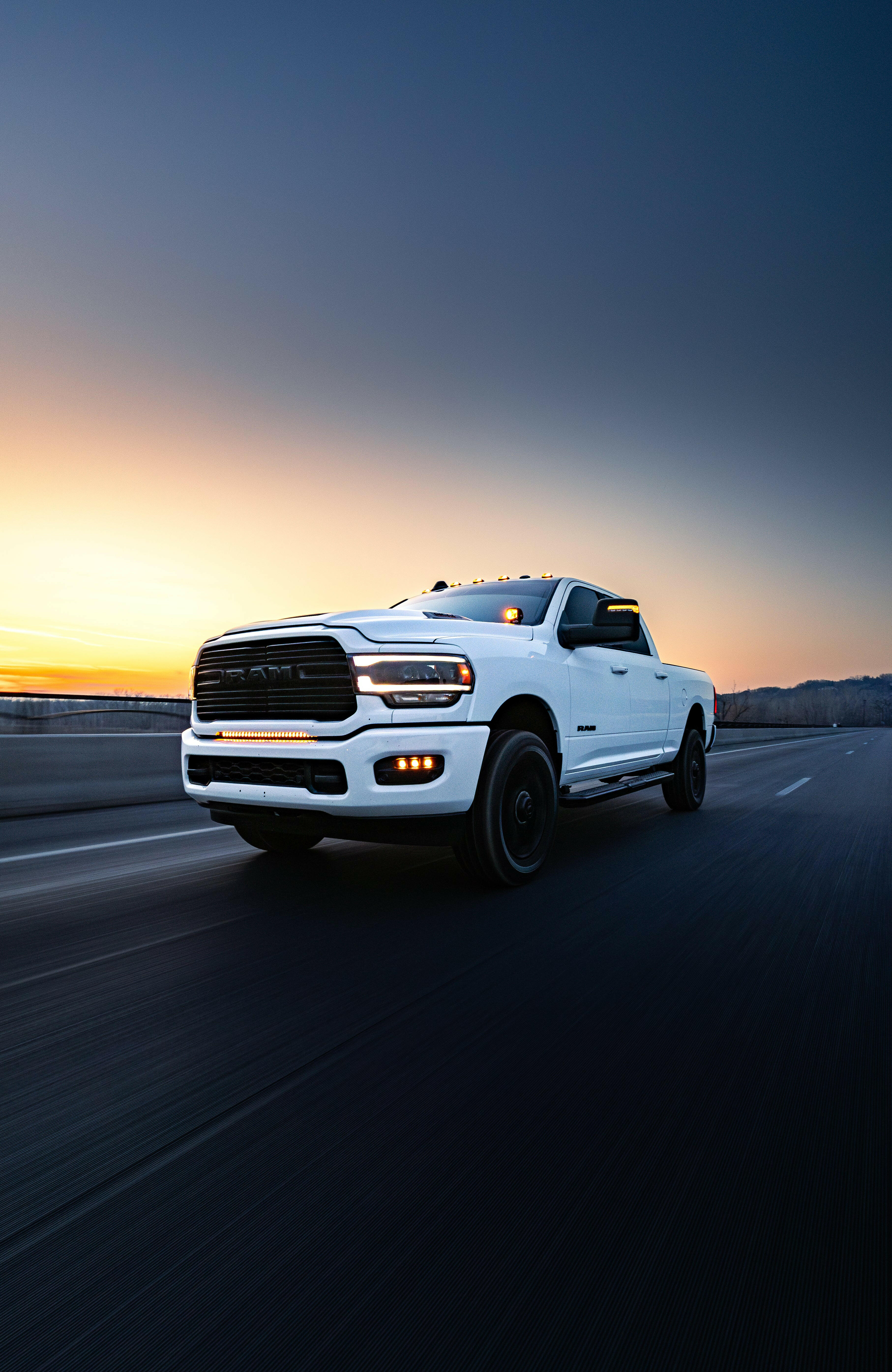 2019-2024 RAM 2500/3500 30in Light Bar - Image 10