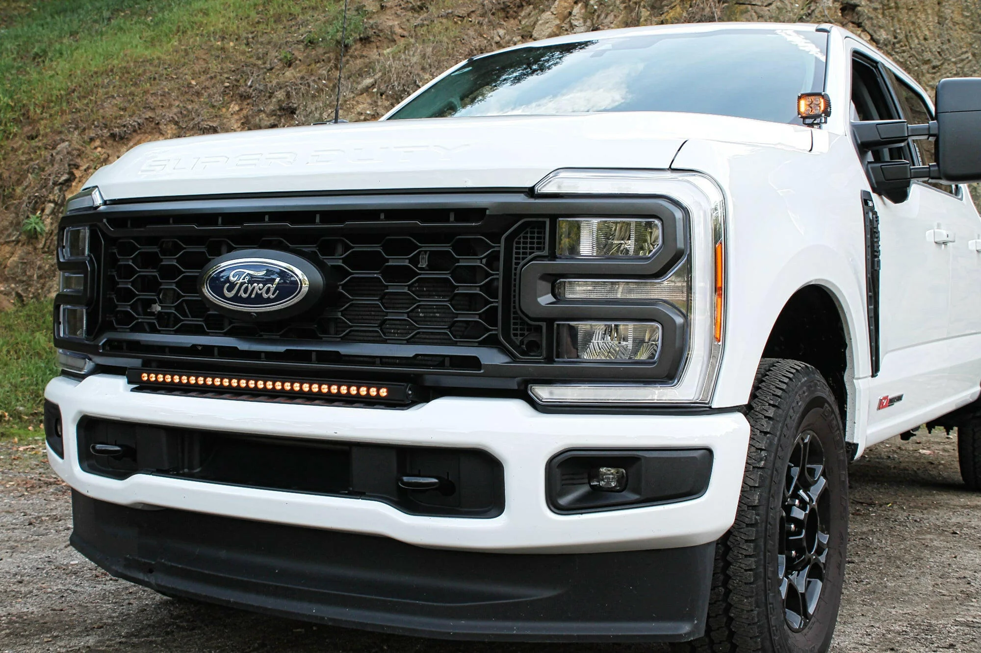 2023+ Ford Super Duty F250/350/450 Ditch Lights - Image 3