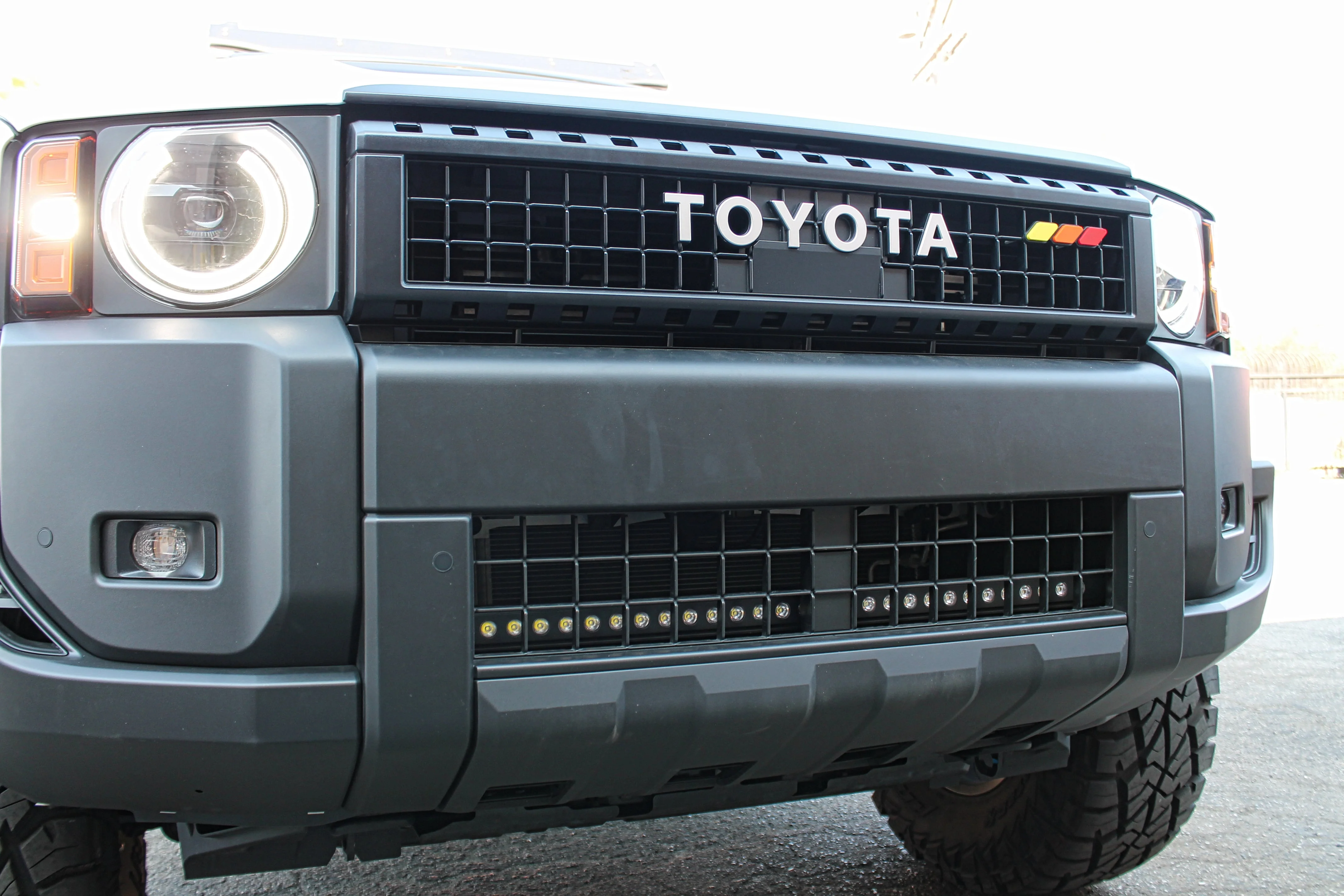 2024+ Toyota Land Cruiser Single 30in Light Bar SLIM - Image 6