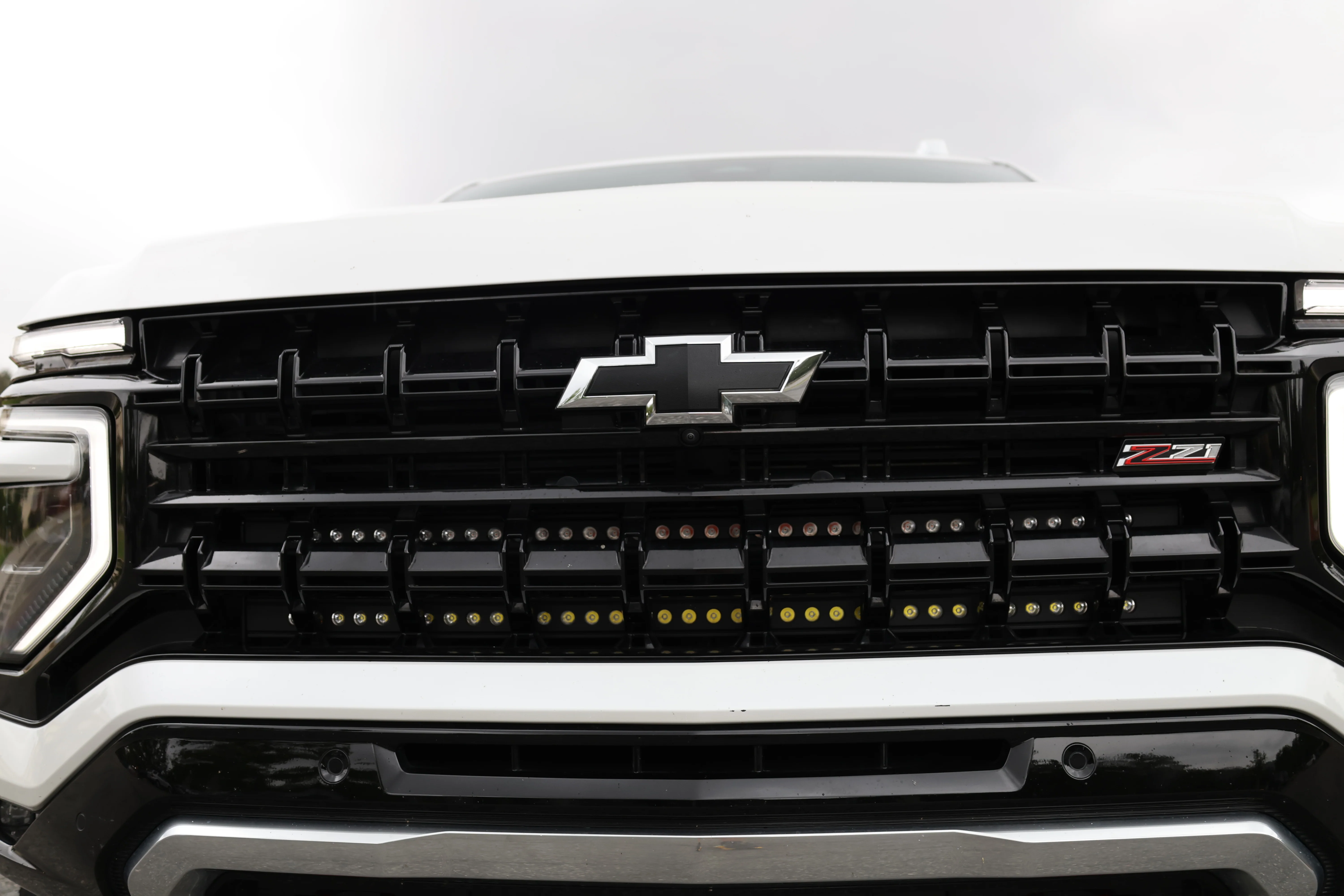 2025+ Chevrolet Suburban Dual 40s Light Bars - Image 6