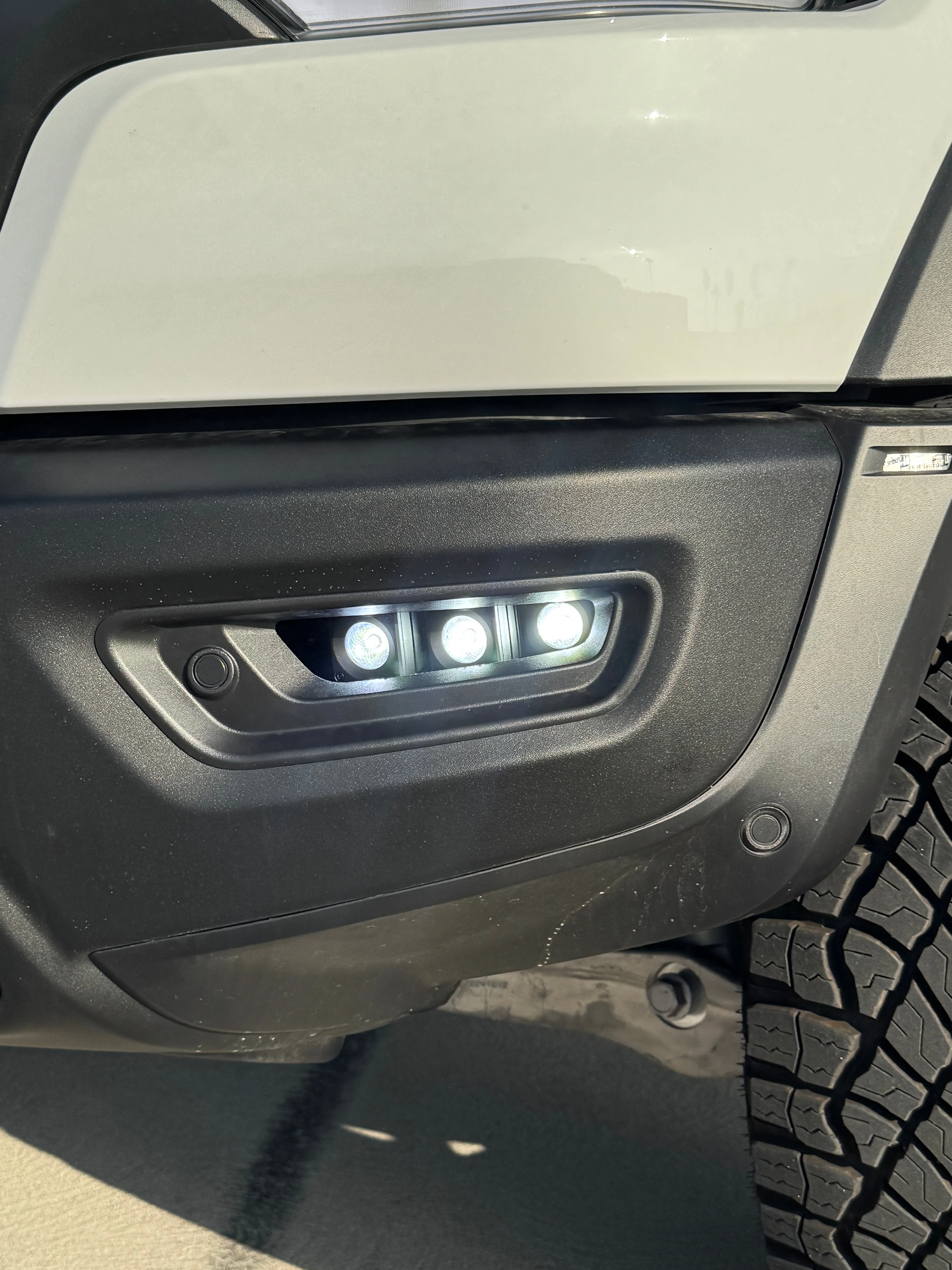 2025+ RAM 1500 RHO Fog Light - Image 3