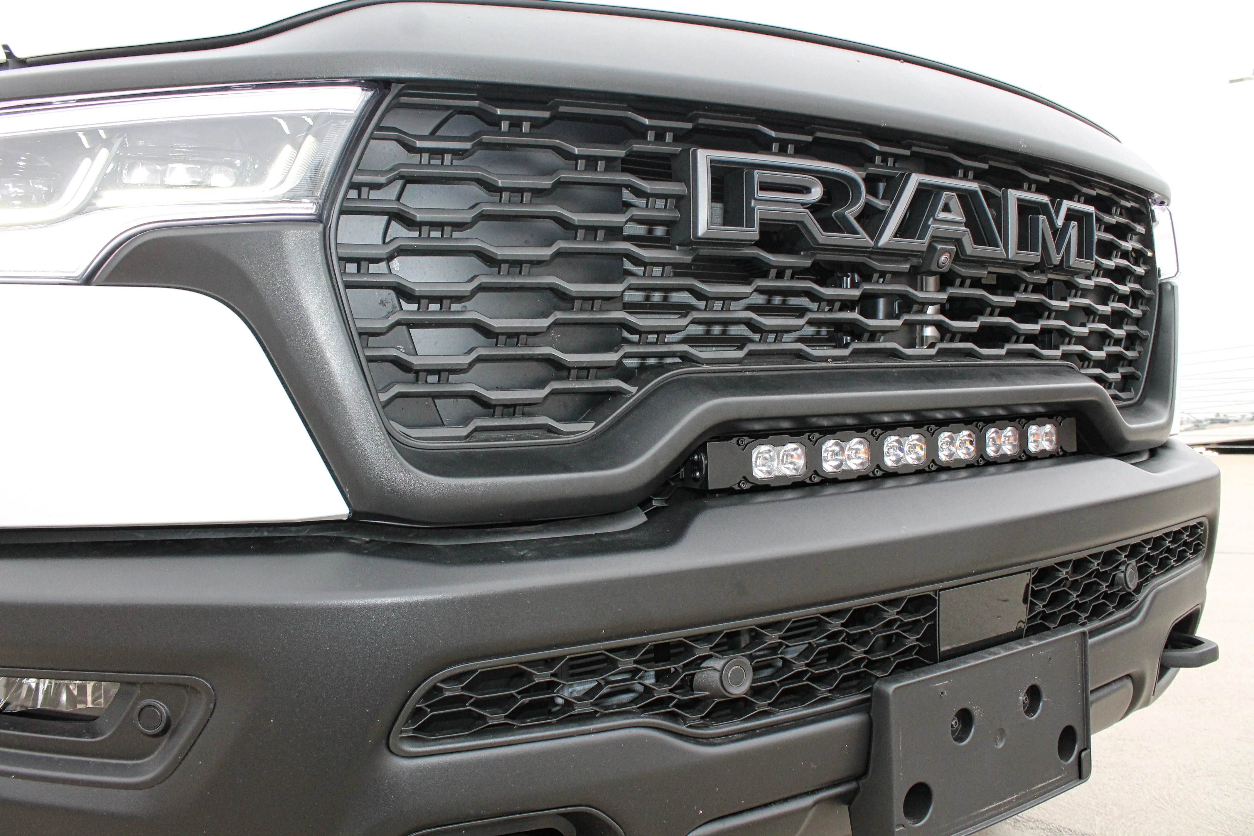 2025+ RAM 1500 RHO 23in Light Bar PRO - Image 10