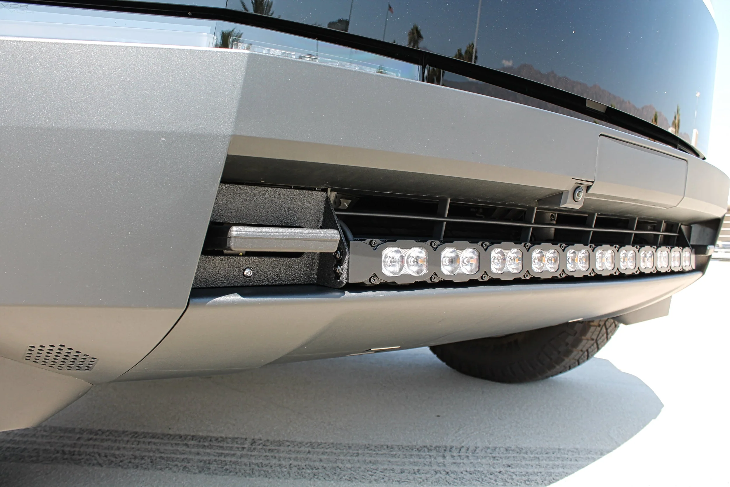 Tesla Cybertruck 40in Light Bar - PRO - Image 9
